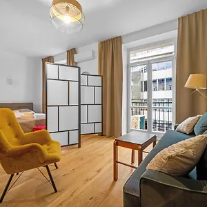 Piekna Yellow Apartament