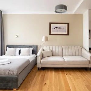 Piekna Grey Apartament